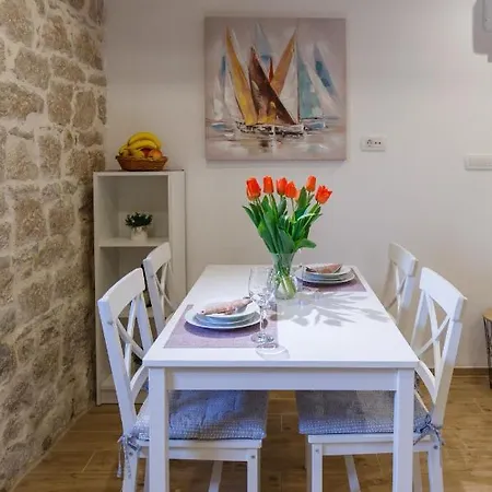 Stara Kala Varos 公寓 *